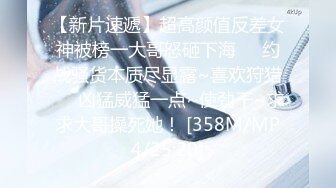 95小美女漏出后激情