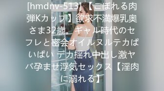 [MP4/ 661M] 大二学舞蹈贫乳颜值美女诱惑啪啪，性感牛仔短裤对着镜头摆弄，足交特写插嘴穿上黑丝