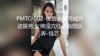 老婆露脸12，对着手机正脸表情，张大嘴快满了