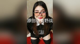 [MP4/ 641M] 风骚的人妻少妇在家跟排骨哥激情啪啪，活好不粘人交大鸡巴，让小哥在沙发上多体位爆草抽插