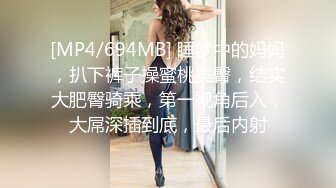 小情侣日常爱爱 漂亮女友吃鸡上位啪啪 小娇乳 多毛鲍鱼