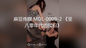 EDE罩杯妹妹与两支大鸡鸡哥哥玩3P (1)