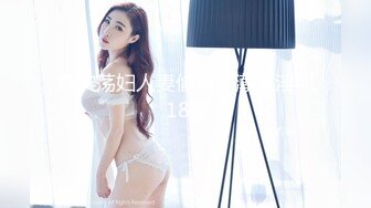 商场女厕刁钻角度偷窥背带,裤美女的无毛小嫩鲍