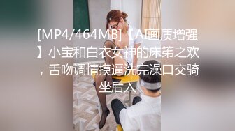 商场女厕蹲守带着宠物狗姿色美少妇,刮过毛的馒头穴尿起来像潮喷