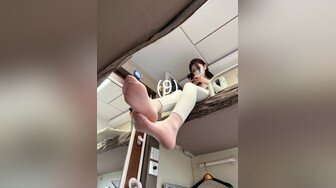 【新速片遞】 ✨泰国淫趴皇后「honeytipsy」男女人妖通吃OF多男多女混战实录 给直男插肛塞再插入小穴的双重享受[970MB/MP4/22:00]